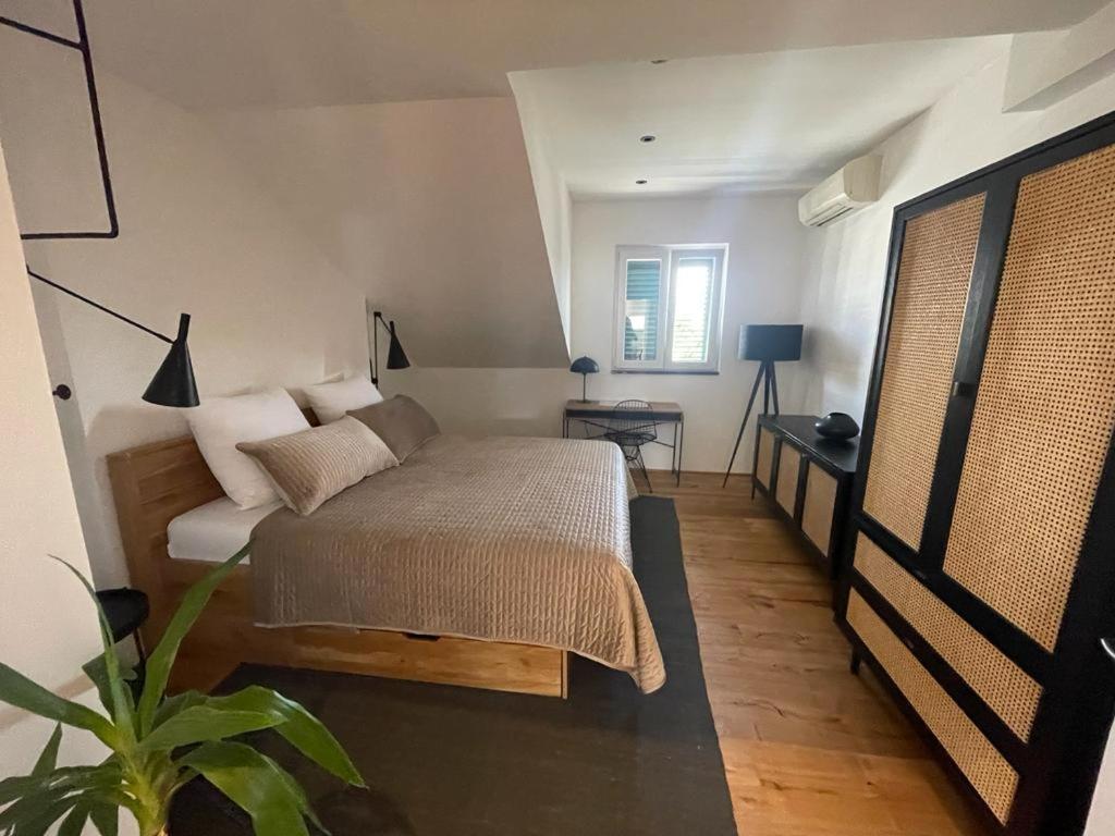 Split Rooftop Loft מראה חיצוני תמונה