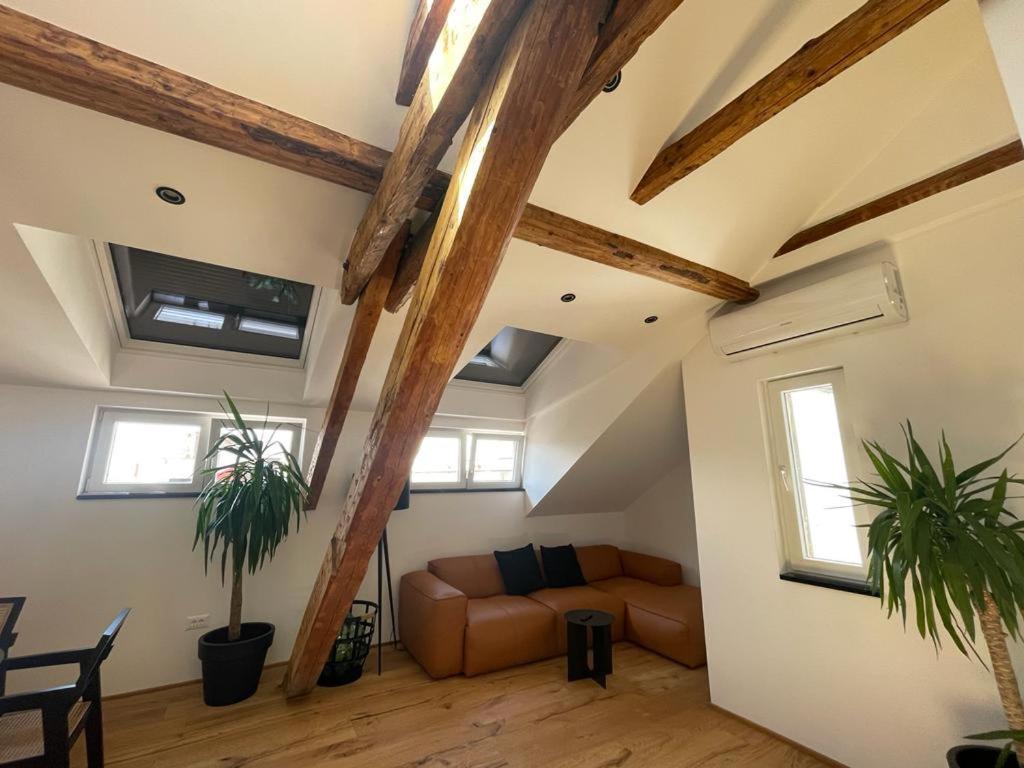 Split Rooftop Loft מראה חיצוני תמונה